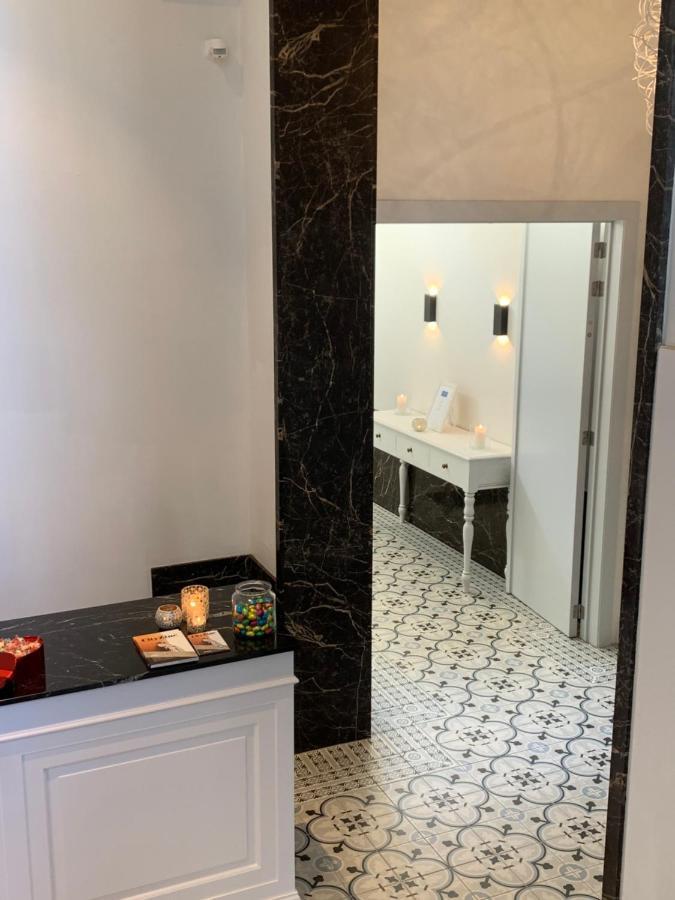 The Hamptons Boutique Hotel Гент Екстериор снимка