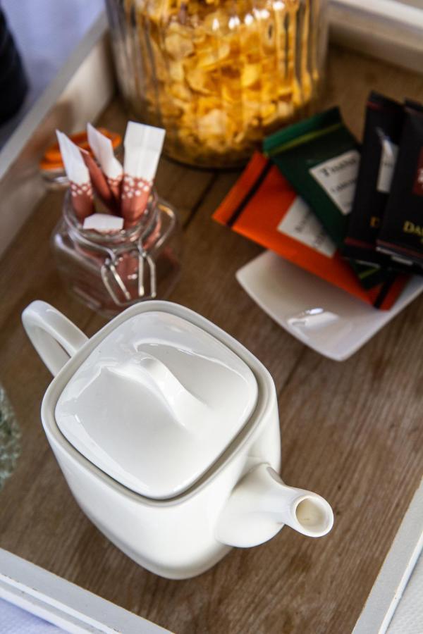 The Hamptons Boutique Hotel Гент Екстериор снимка