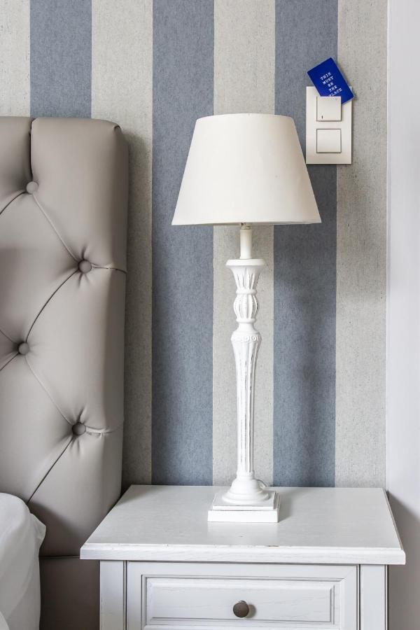 The Hamptons Boutique Hotel Гент Екстериор снимка