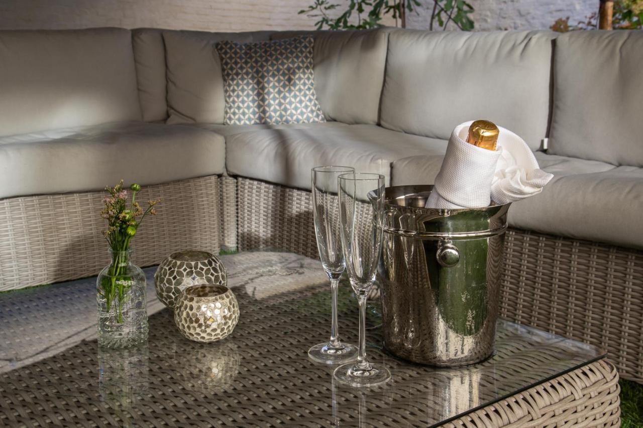 The Hamptons Boutique Hotel Гент Екстериор снимка